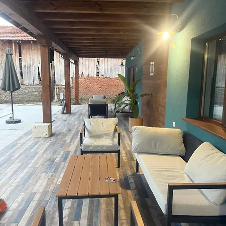 Дом отдыха синята къща La Casa Blu Debnevo