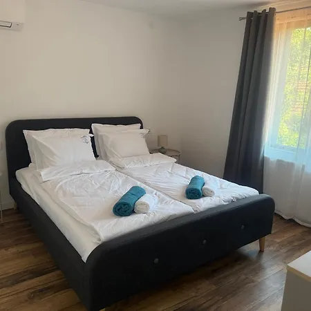 синята къща La Casa Blu * Debnevo